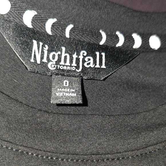 Torrid Nightfall Strange Graphic Style Shirt Size 0, NWT - Picture 5 of 9